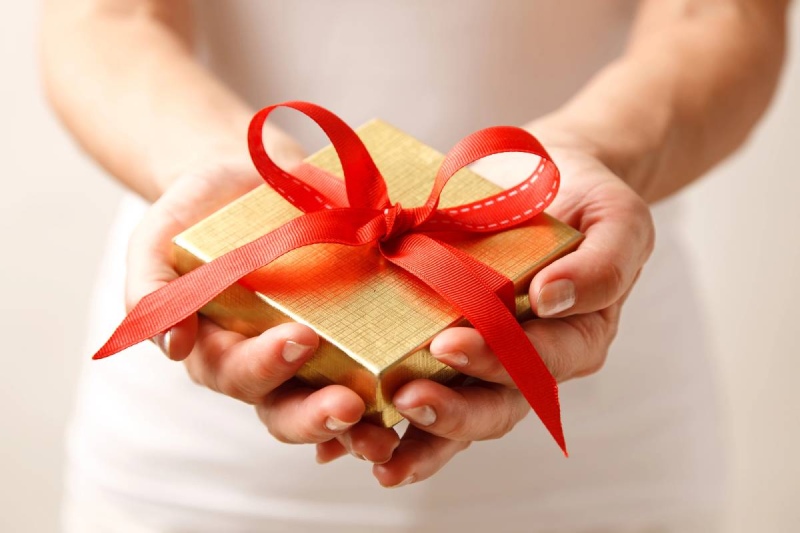 Can End-Of-The-Year Giving Mean Tax Deductions For My Duluth Business?